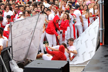 Fotos del chupinazo 2024 de San Fermín en la plaza del Castillo.