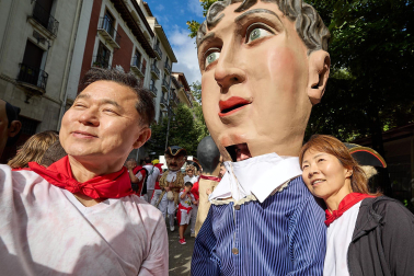Salida de la Comparsa de Gigantes y Cabezudos este 6 de julio.