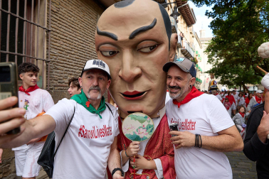 Salida de la Comparsa de Gigantes y Cabezudos este 6 de julio.
