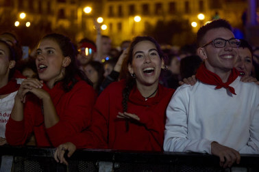 Concierto de Izaro en la Plaza del Castillo durante los Sanfermines. |