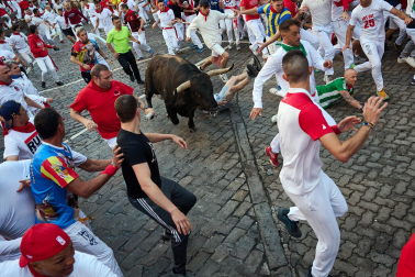 Los toros de La Palmosilla enfilan la Curva de Telefónica