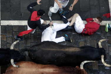 Emocionante primero encierro de los Sanfermines 2024 con toros de la ganadería La Palmosilla