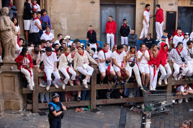 Primera carrera de las fiestas con toros de la ganadería de La Palmosilla