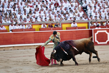 Fotos de la corrida de La Palmosilla, en la que se han cortado tres orejas y Borja Jiménez ha sufrido una cornada./