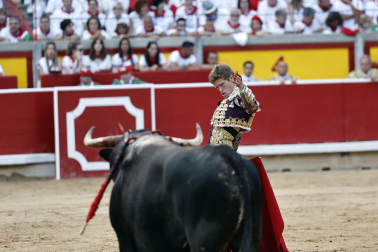 Fotos de la corrida de La Palmosilla, en la que se han cortado tres orejas y Borja Jiménez ha sufrido una cornada./