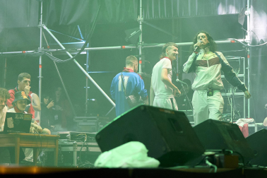 Concierto de Dinamita y Chill Mafia en la Plaza del Castillo la noche del 7 de julio