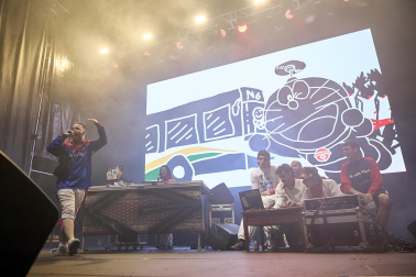 Concierto de Dinamita y Chill Mafia en la Plaza del Castillo la noche del 7 de julio