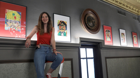 Natalia Echeverría en la exposición del Nuevo Casino