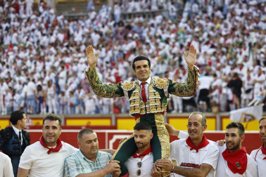 Fotos de la corrida de toros de Victoriano del Río en la Feria de San Fermín 2024.
