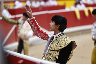 Fotos de la corrida de toros de Victoriano del Río en la Feria de San Fermín 2024.
