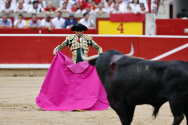 Fotos de la corrida de toros de Victoriano del Río en la Feria de San Fermín 2024.