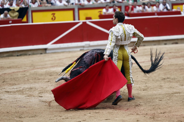 Fotos de la corrida de toros de Victoriano del Río en la Feria de San Fermín 2024.