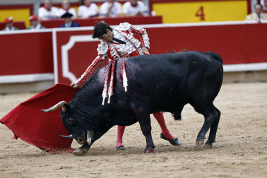 Fotos de la corrida de toros de Victoriano del Río en la Feria de San Fermín 2024.