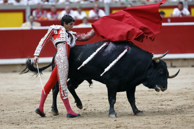Fotos de la corrida de toros de Victoriano del Río en la Feria de San Fermín 2024.