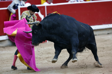 Fotos de la corrida de toros de Victoriano del Río en la Feria de San Fermín 2024.