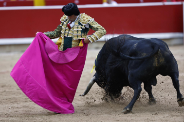 Fotos de la corrida de toros de Victoriano del Río en la Feria de San Fermín 2024.