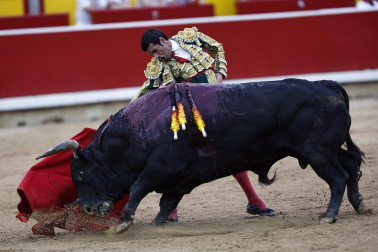Fotos de la corrida de toros de Victoriano del Río en la Feria de San Fermín 2024.