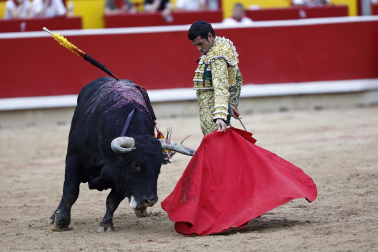 Fotos de la corrida de toros de Victoriano del Río en la Feria de San Fermín 2024.