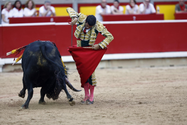 Fotos de la corrida de toros de Victoriano del Río en la Feria de San Fermín 2024.