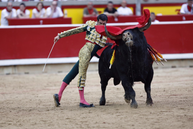 Fotos de la corrida de toros de Victoriano del Río en la Feria de San Fermín 2024.