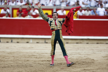 Fotos de la corrida de toros de Victoriano del Río en la Feria de San Fermín 2024.