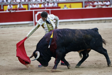 Fotos de la corrida de toros de Victoriano del Río en la Feria de San Fermín 2024.