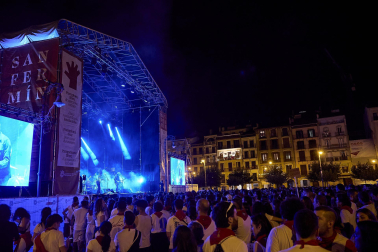 Foto del concierto de Gorka Urbizu en San Fermín./