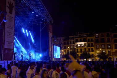Foto del concierto de Gorka Urbizu en San Fermín./