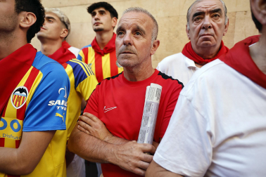 Fotos de los mozos en los minutos previos al comienzo del cuarto encierro de los Sanfermines 2024.