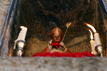 Fotos de los mozos en los minutos previos al comienzo del cuarto encierro de los Sanfermines 2024.