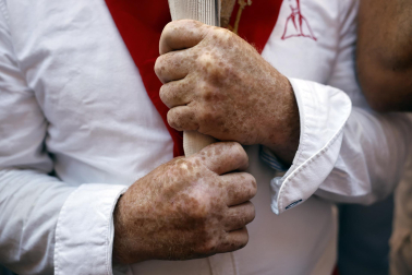 Fotos de los mozos en los minutos previos al comienzo del cuarto encierro de los Sanfermines 2024.