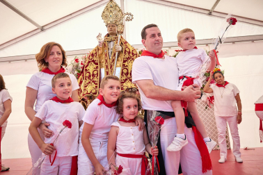 Fotos de la ofrenda floral a San Fermín en los Sanfermines de 2024.