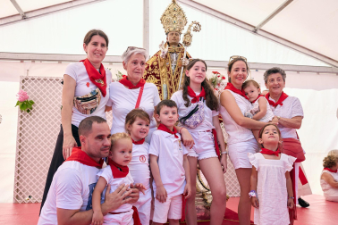 Fotos de la ofrenda floral a San Fermín en los Sanfermines de 2024.
