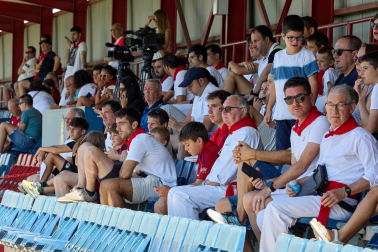 Fotos del primer entrenamiento de Osasuna en Tajonar, este miércoles 10 de julio.