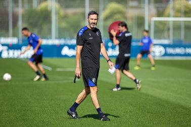Fotos del primer entrenamiento de Osasuna en Tajonar, este miércoles 10 de julio.