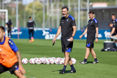 Fotos del primer entrenamiento de Osasuna en Tajonar, este miércoles 10 de julio.