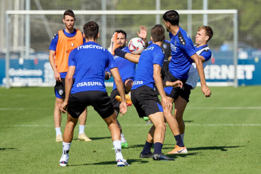 Fotos del primer entrenamiento de Osasuna en Tajonar, este miércoles 10 de julio.