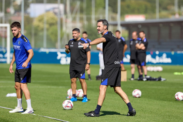 Fotos del primer entrenamiento de Osasuna en Tajonar, este miércoles 10 de julio.