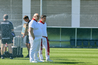 Fotos del primer entrenamiento de Osasuna en Tajonar, este miércoles 10 de julio.