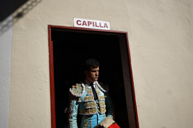Alejandro Talavante, Daniel Luque y Juan Ortega lidiaron con toros de la ganadería Domingo Hernández este jueves 11 de julio