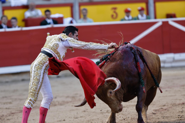 Alejandro Talavante, Daniel Luque y Juan Ortega lidiaron con toros de la ganadería Domingo Hernández este jueves 11 de julio
