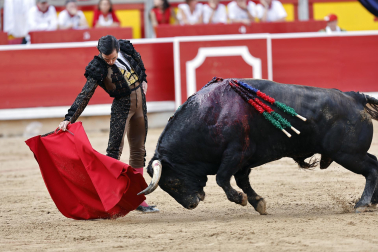 Alejandro Talavante, Daniel Luque y Juan Ortega lidiaron con toros de la ganadería Domingo Hernández este jueves 11 de julio