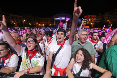Foto del concierto de La Casa Azul en la Plaza del Castillo./
