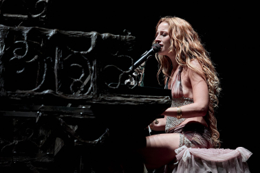 Concierto de Belén Aguilera en la Plaza del Castillo.
