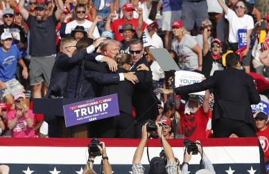 Imágenes del atentado contra Trump durante un mitin. |