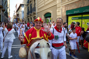 Salida de la Comparsa de Gigantes y Cabezudos este domingo 14 de julio.