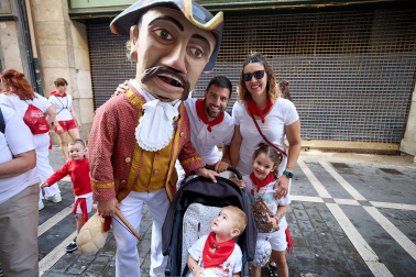 Salida de la Comparsa de Gigantes y Cabezudos este domingo 14 de julio.