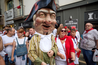 Salida de la Comparsa de Gigantes y Cabezudos este domingo 14 de julio.