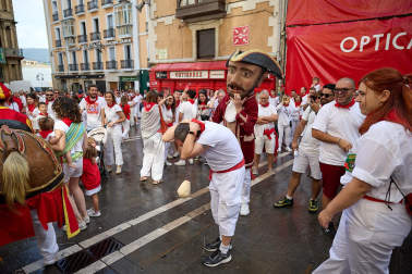 Salida de la Comparsa de Gigantes y Cabezudos este domingo 14 de julio.
