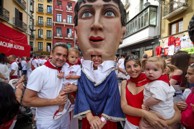Salida de la Comparsa de Gigantes y Cabezudos este domingo 14 de julio.